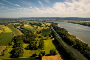 Aerial photo of Columbia River
